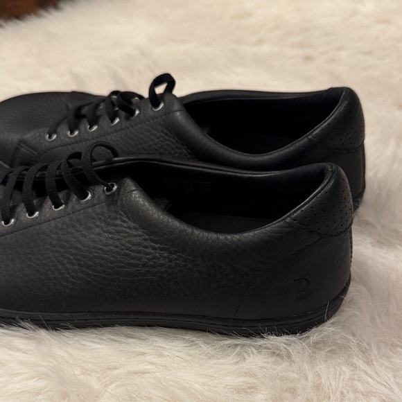 Birchbury  Bramford Men's Black Leather Sneakers Size 11 1/2 pre-owned. - Picture 4 of 10
